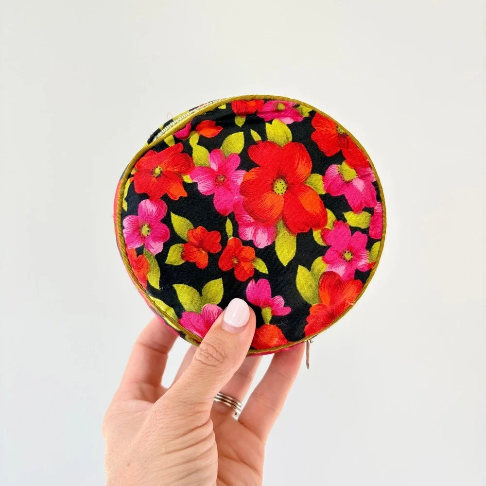 Vintage Floral Round Coin Purse Jewelry Pouch Red Pink Green Retro